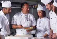 Yaratıcılık, Lezzet, Mutfak Disiplini, Doğal Malzemeler, Yemek Estetiği, Konulu bir haber görseli.