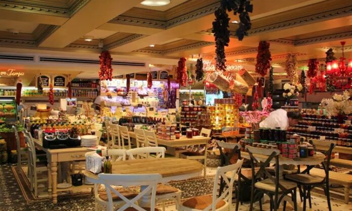 Gurme mekanlar, hem yerel hem de dünya mutfaklarının en özel lezzetlerini bir araya getiren, damak tadına önem verenler için adeta birer gastronomi cenneti. Bu mekanlar, yemek sunumundan kullanılan malzemelere, dekorasyondan atmosferine kadar her detayı özenle tasarlıyor. Şehirlerdeki gurme noktalar, yalnızca yemek yemek için değil, aynı zamanda unutulmaz bir deneyim yaşamak isteyenler için de cazip hale geliyor. Konulu bir haber görseli.