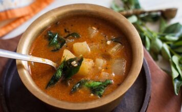 Konkani Mutfağı, Hindistan’ın Goa ve çevresindeki Batı kıyı bölgelerine özgü geleneksel yemek kültürünü temsil eder. Bu mutfak, deniz ürünleri, baharatlar ve tropikal malzemelerin birleşimiyle zengin bir lezzet sunar. Konkani Mutfağı, hem günlük sofralarda hem de festival ve kutlamalarda tercih edilen bir mutfak olarak bilinir. Konulu bir haber görseli.