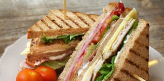 Club sandviç, kısa sürede dünya çapında popülerlik kazanmış klasik bir sandviç türüdür. Adı “Country Club” veya “gentlemen’s club” kültüründen gelmektedir ve ilk olarak 20. yüzyılın başlarında Amerika’da ortaya çıkmıştır. Bu sandviç, üç katmanlı yapısı ve zengin içeriği ile dikkat çeker. Konulu bir haber görseli.