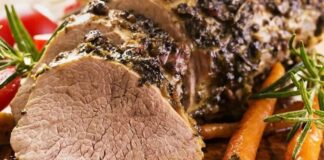 Et yemekleri denildiğinde akla gelen ilk seçeneklerden biri olan dana rosto, özellikle davet sofralarının vazgeçilmezlerinden biridir. Geleneksel bir pişirme yöntemiyle hazırlanan bu yemek, hem görselliği hem de lezzetiyle sofraları şenlendiren özel tariflerden biridir. Özellikle kalabalık aile yemeklerinde ya da özel günlerde tercih edilen bu yemek, hem doyurucu hem de gösterişli oluşuyla öne çıkar. Konulu bir haber görseli.