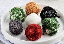 Peynir topu, özellikle atıştırmalık ve mezeler arasında kendine özgü bir yer edinmiş, dışı çıtır ve içi eriyen yapısıyla öne çıkan lezzetlerden biridir. Kökeni Avrupa mutfağına dayanan peynir topları, farklı peynir çeşitleri ve pane harcıyla hazırlanarak hem evlerde hem de restoranlarda sıkça tüketilir. Konulu bir haber görseli.