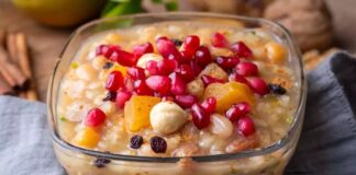 Aşure, yüzyıllardır Anadolu kültürünün en köklü ve en özel tatlı geleneklerinden biri olarak varlığını sürdürüyor. Hem manevi hem toplumsal anlamda büyük bir değere sahip olan bu lezzet, paylaşımın simgesi olarak kabul ediliyor. Özellikle Muharrem ayında evlerde, mahallelerde ve cami avlularında dağıtılmasıyla bilinen aşure, modern zamanlarda da aynı sıcaklıkla karşılanıyor. Sadece bir tatlı olmanın ötesine geçip sosyal dayanışmanın bir göstergesi haline gelen bu lezzet, günümüzde farklı tariflerle zenginleşerek daha geniş bir kitleye hitap etmeye başladı. Konulu bir haber görseli.