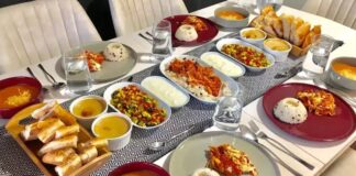 Türk kültüründe misafirlik, günlük hayatın sıradan bir parçası değil; özen, dikkat ve gönül alma üzerine kurulu köklü bir değerdir. Bu değerin en somut yansımalarından biri olan yatılı misafir yemeği, yalnızca karın doyurmayı değil, misafiri evin bir parçası gibi hissettirmeyi amaçlar. Günlük sofralardan farklı olarak daha planlı, daha çeşitli ve daha düşünülmüş olan bu yemekler, ev sahibinin misafire verdiği önemin sessiz bir ifadesidir. Konulu bir haber görseli.