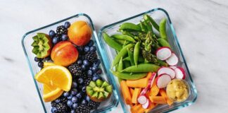 Warrior Diet, son yıllarda aralıklı oruç temelli beslenme yaklaşımlarına ilgi duyanlar arasında adından sıkça söz ettiren bir diyet modeli olarak öne çıkmaktadır. Türkçeye “Savaşçı Diyeti” olarak çevrilen Warrior Diet, günün büyük bölümünde çok sınırlı beslenme, akşam saatlerinde ise daha kapsamlı bir öğün tüketilmesi fikrine dayanır. Bu yaklaşım, modern insanın sürekli yemek tüketme alışkanlığına karşı daha ilkel ve ritmik bir beslenme düzeni sunmayı hedefler. Konulu bir haber görseli.