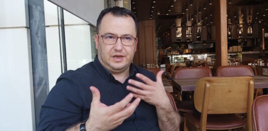 Ahmet Kerim NALBANT: “Girişimlere İnovatif Mentorluk Sağlıyoruz!.” Exper Capital Şirketinin Kurucu Ortağı ve CEO’su Ahmet Kerim NALBANT görseli.